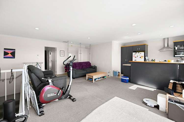 4/11a Ruakiwi Road 500063_5