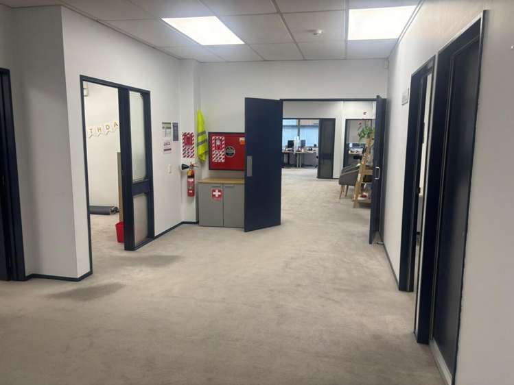 Level 1/98 Birch Avenue Judea_11