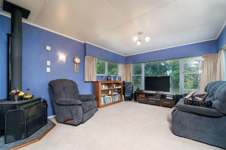 25 William Benton Street Featherston_11