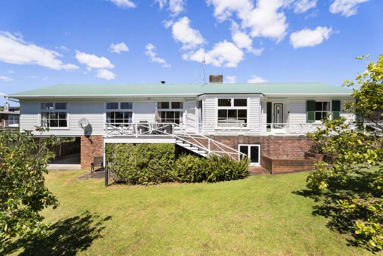 9A Yattendon Road_0