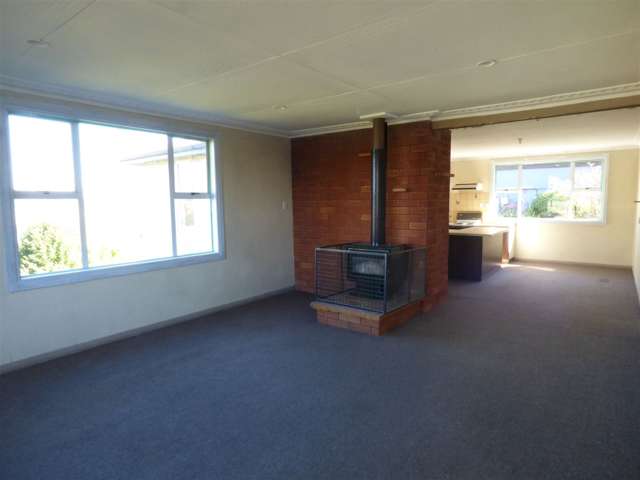 44 Lowestoft Street Balclutha_2