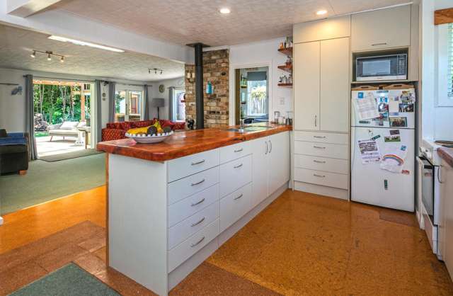 15 Pohue Creek Road Waiomu_4