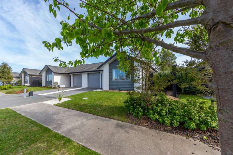 55 Farnborough Way Rolleston_16