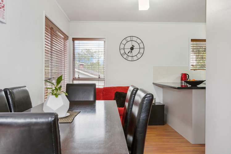 8 Karina Place Glen Eden_8