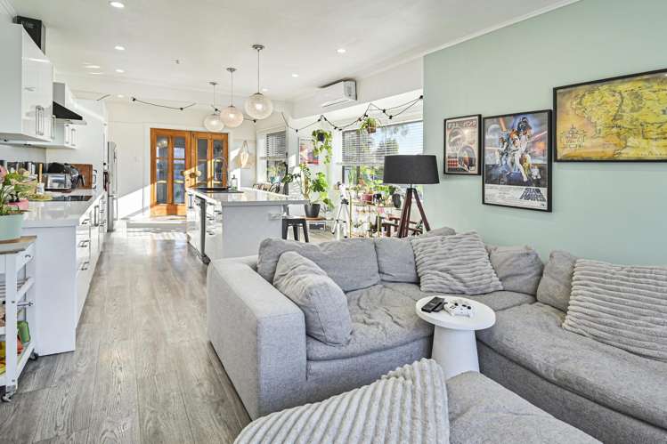 705 Massey Street Akina_5