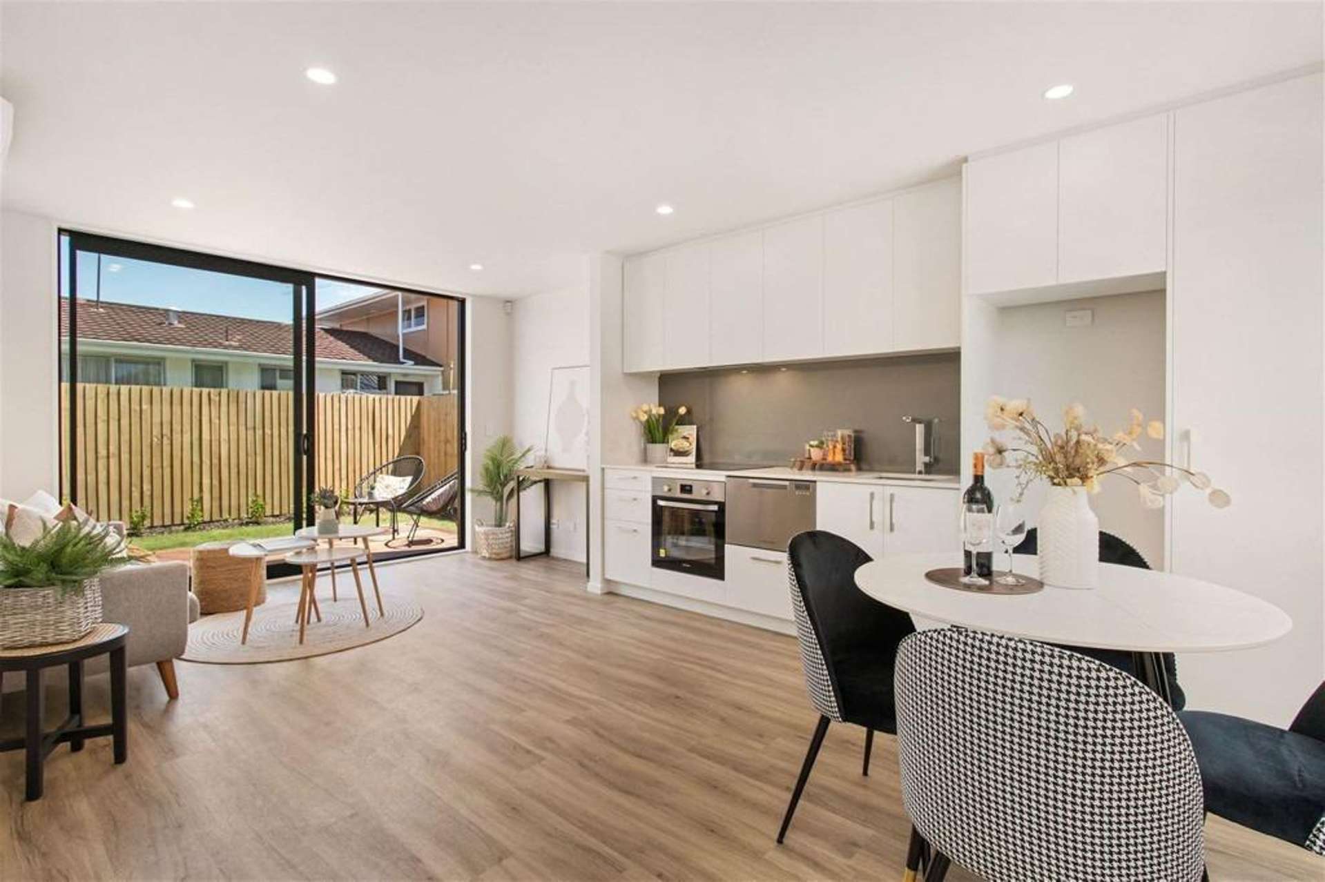 1/515 Worcester Street Linwood_0