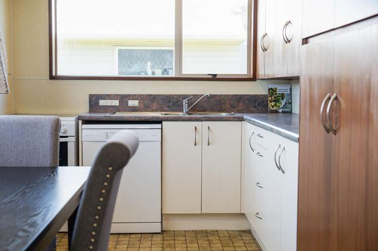 87a Main Road Fairfield_11