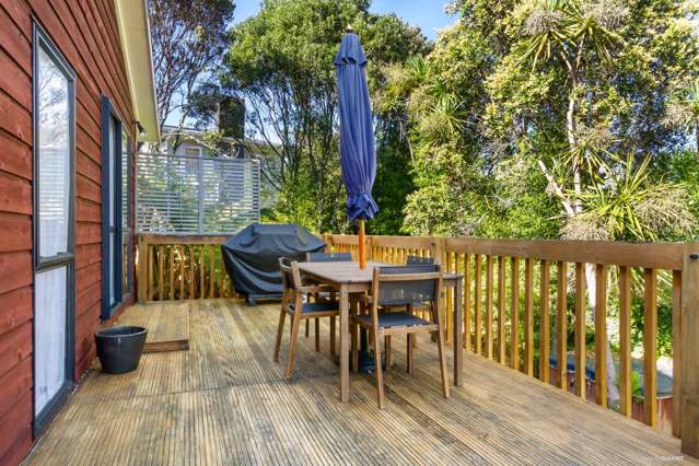 1/7 Derwent Crescent Titirangi_2