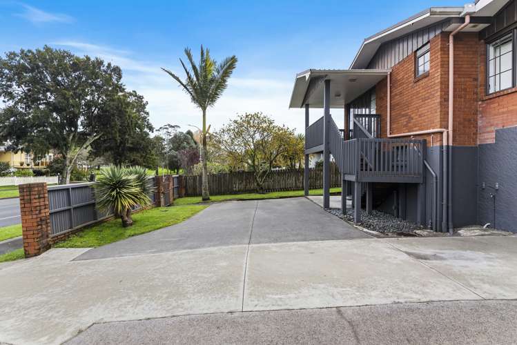 120 Gossamer Drive Pakuranga Heights_16