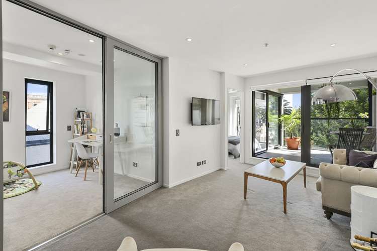 401/5 Howe Street_0
