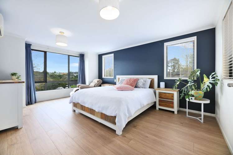 205 Kyle Road Greenhithe_17