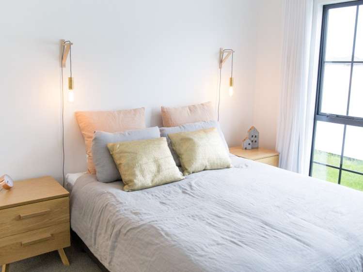 11 Alan Livingston Drive Cambridge_12