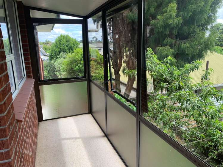 272 Royal Road Massey_17