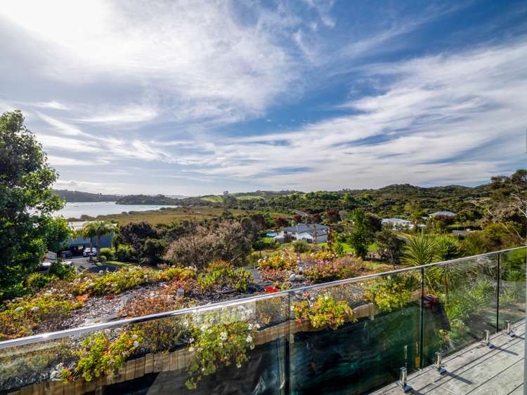 7 Toi Track Russell_31