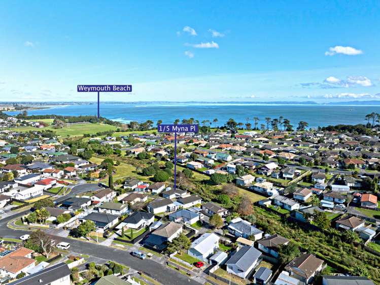1/5 Myna Place Weymouth_13