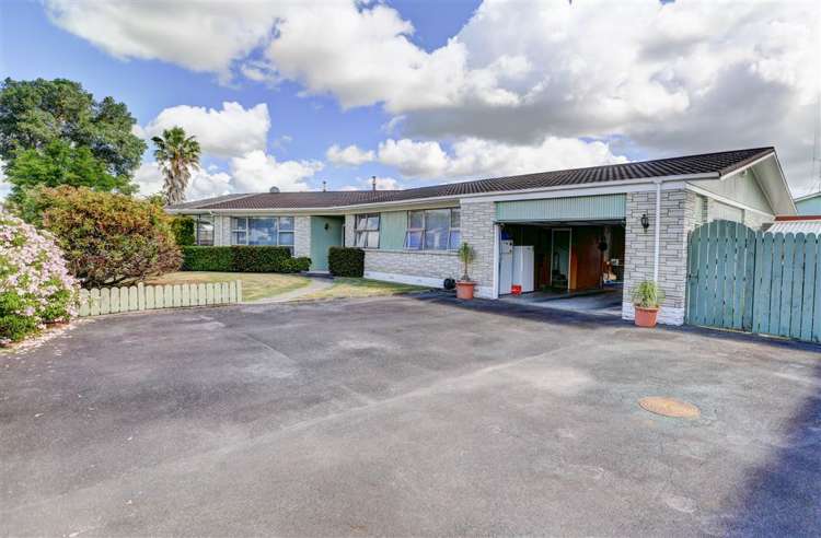 8 Dalgliesh Avenue Forest Lake_14