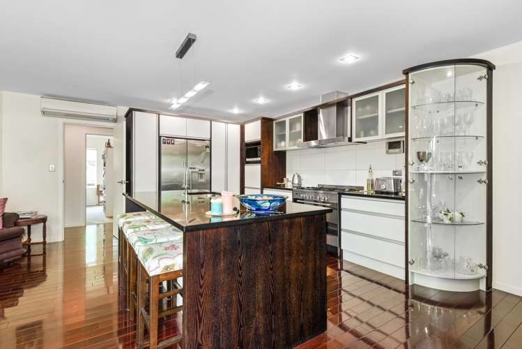 32 Carroll Place Owhata_12