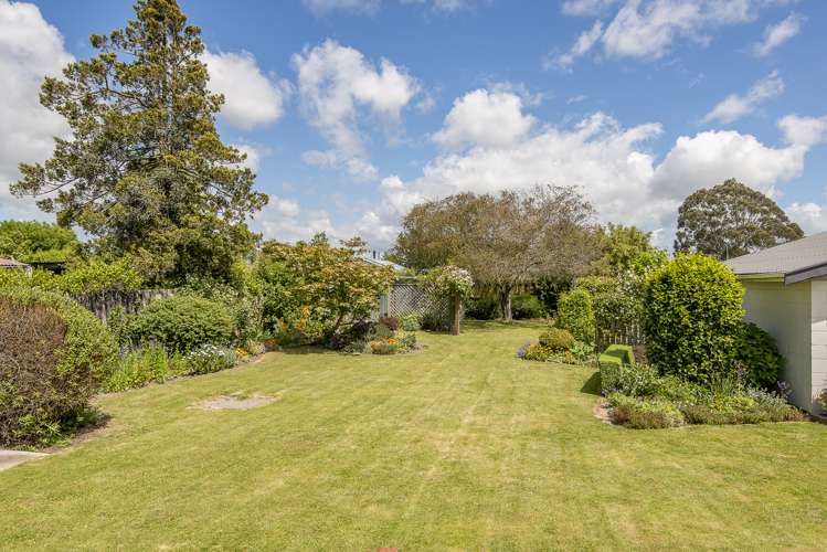 13 Longden Street Darfield_18