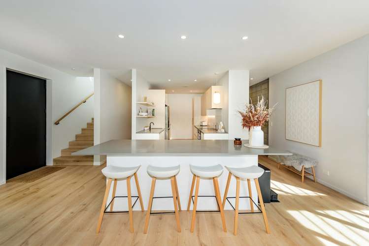 150 North Belt Lincoln_8