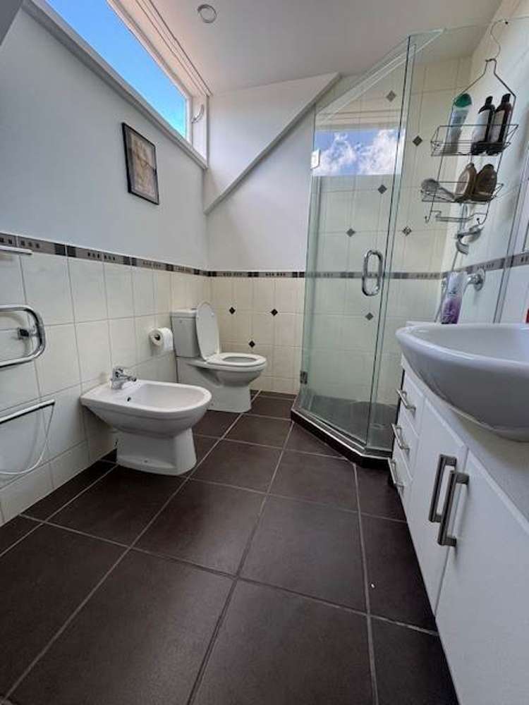 82 Abbotts Way Remuera_12