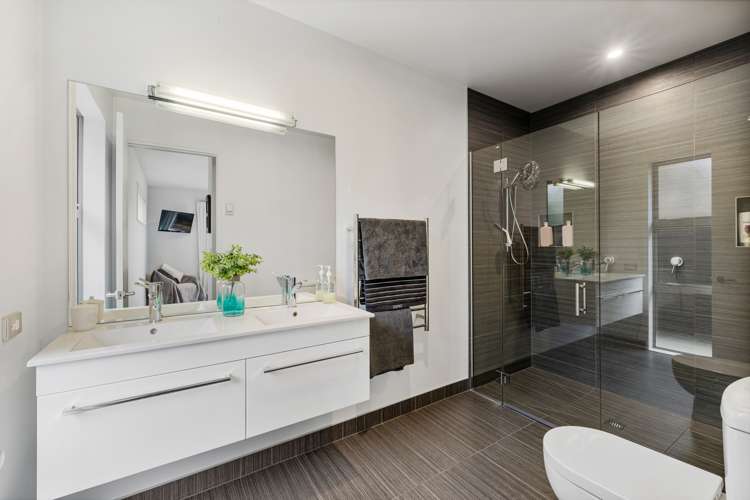 14 Wallace Street Bryndwr_10