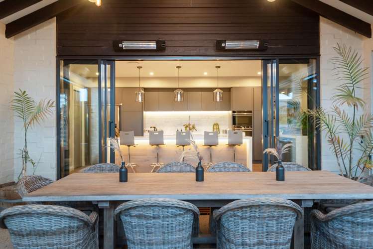 67 Grayson Road Wainui_11