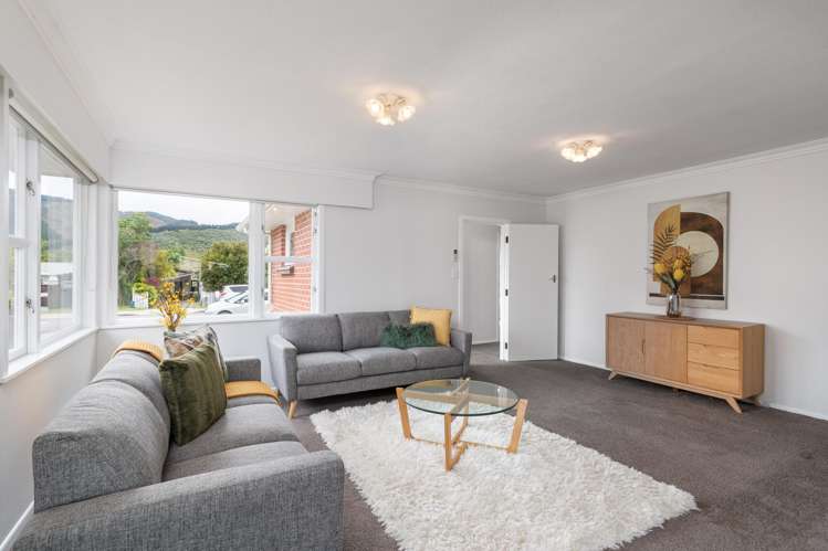 6 Ruru Crescent Heretaunga_1