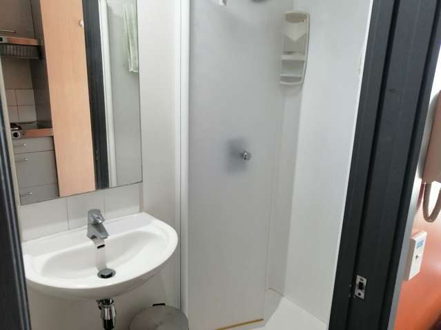 133 Beach Road Auckland Central_2