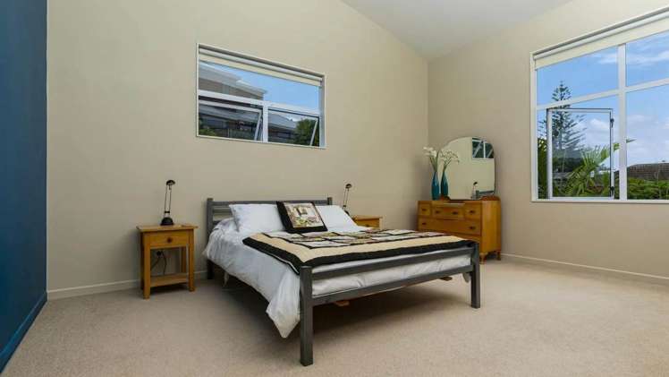 29 Korotaha Terrace Rothesay Bay_9