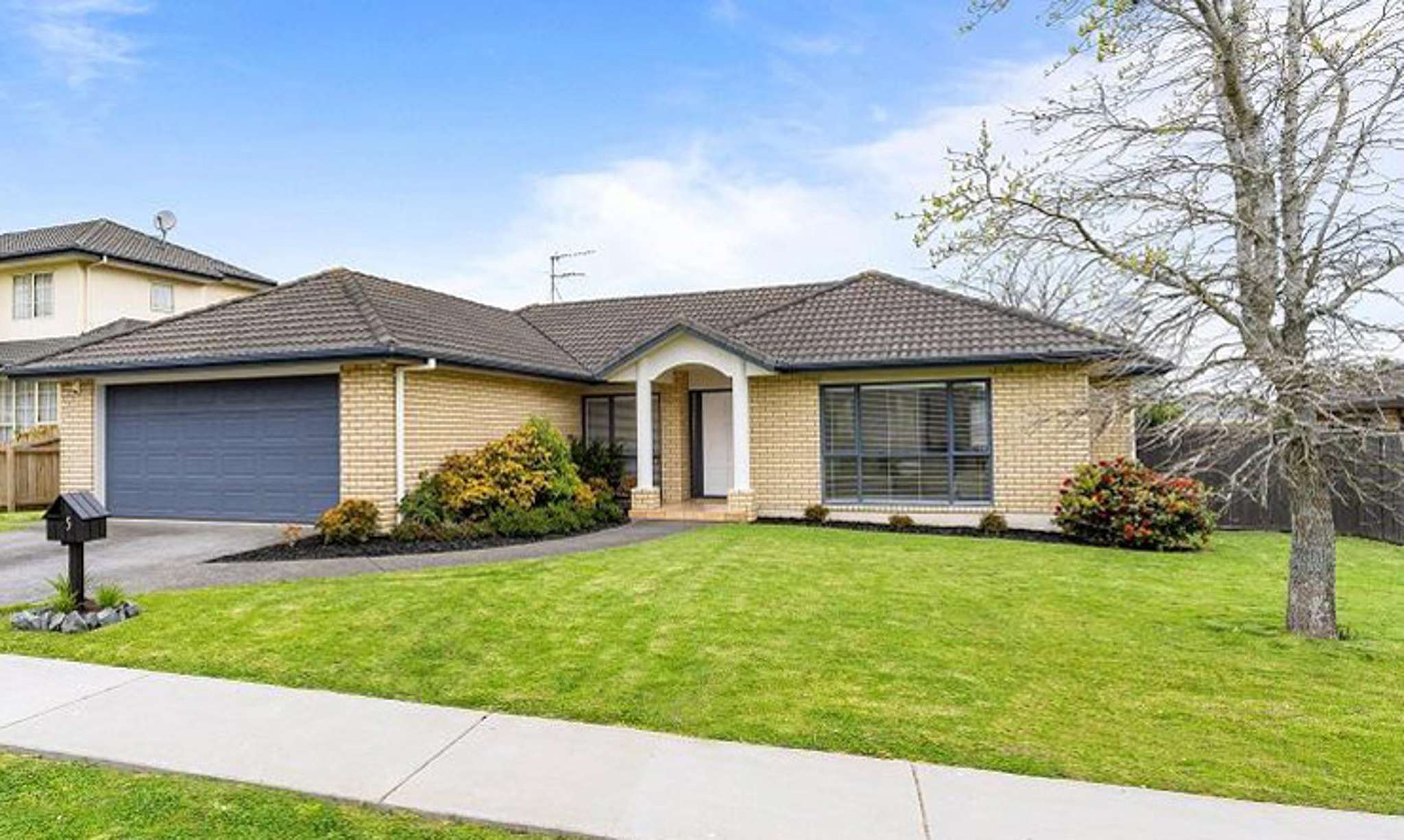 Knock-out bid: Brick and tile home sells for $1.6m - $250K above CV