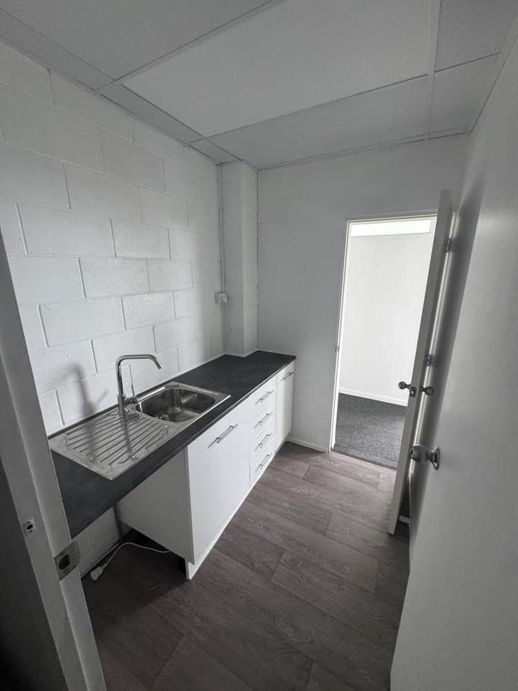 Unit B/747 Whangaparaoa Road Whangaparaoa_15