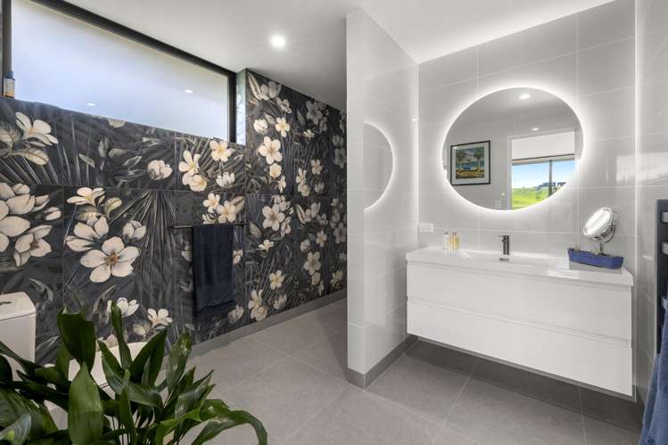 21 Maataitai Road Raglan_23