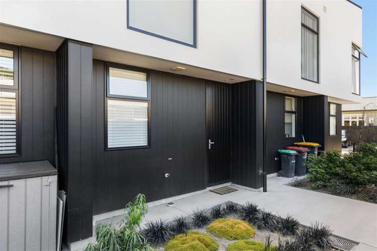 2/63 Poulson Street Addington_1