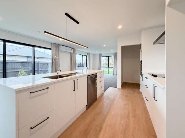  14 Morrison Avenue Elgin_4