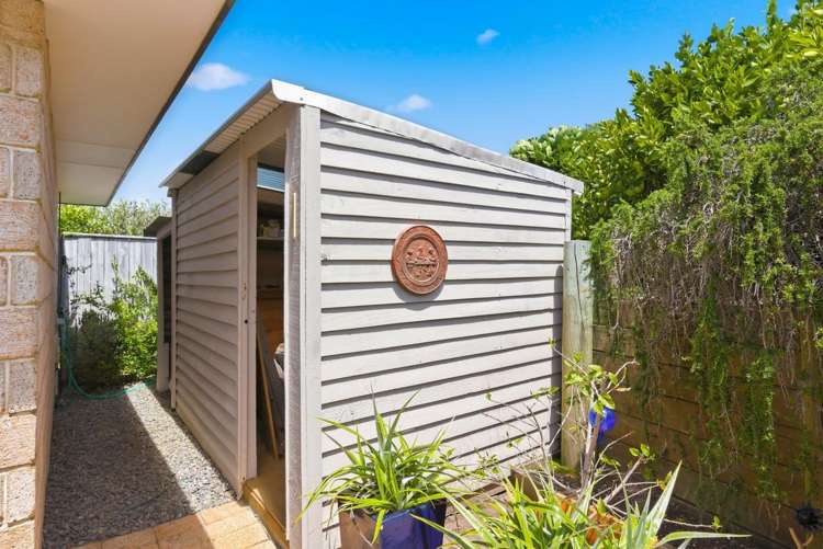 10 Barrett Drive Waikanae Beach_25