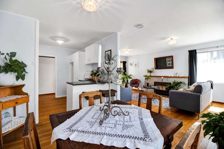 162 Seaview Road Westown_21