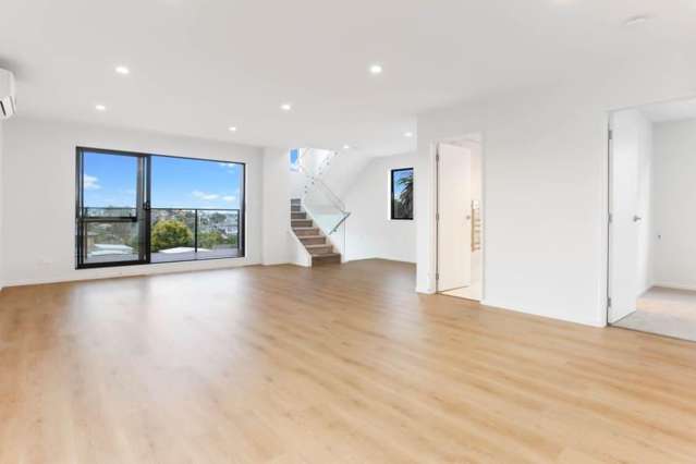 3/46 Cockayne Crescent Sunnynook_4