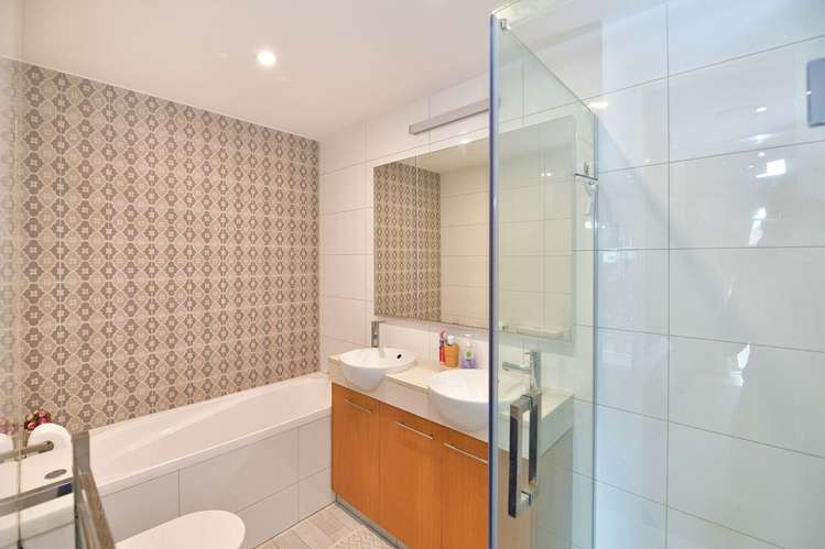 205/252 Centreway Road Orewa_14