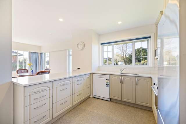 97 Memorial Ave Ilam_1