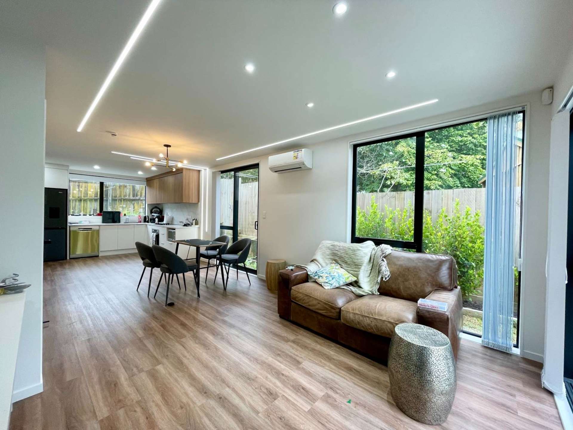 6/7 Broadview Place Howick_0