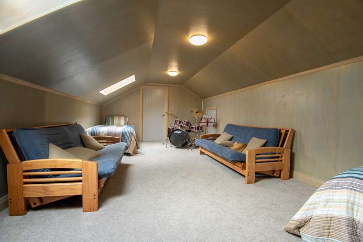 200 Holland Road Puketaha_16