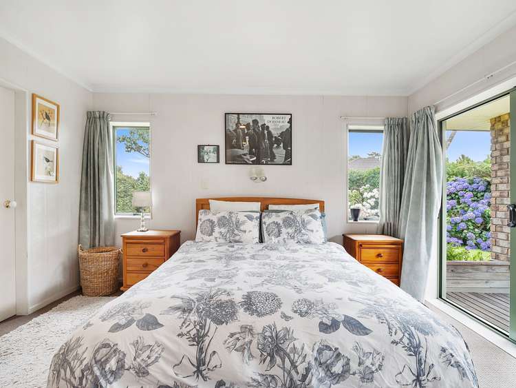 51 Basley road Owhata_23