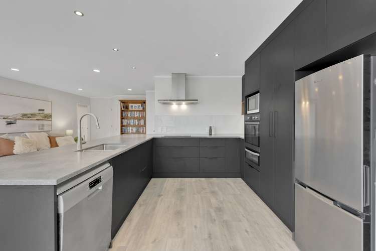 11 Ayrshire Place Somerville_9