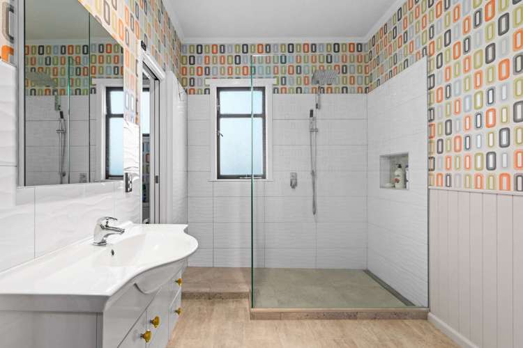 236 Kennedy Road Onekawa_13