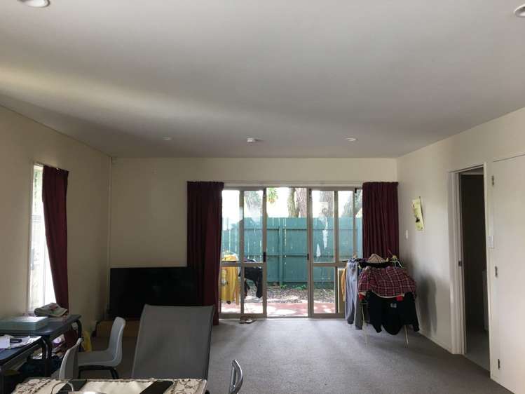 10/4 Ambrico Place New Lynn_7