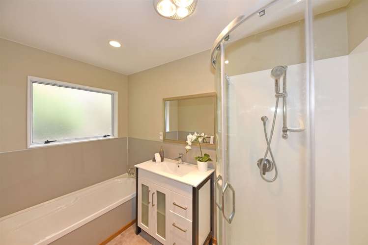 1 Huntlywood Terrace Hillsborough_12