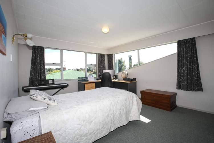 8 Home Street Winton_14