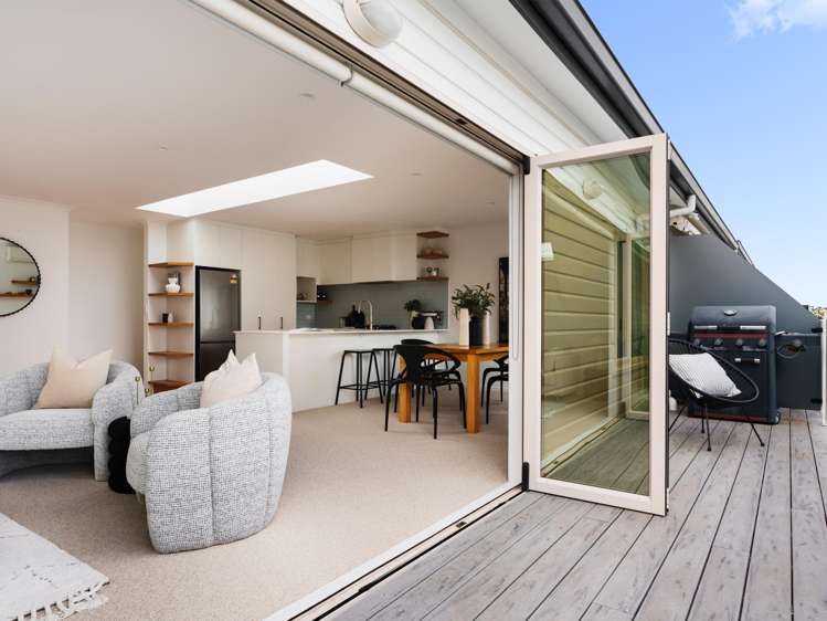 8/3 Leinster Avenue Mt Maunganui_10