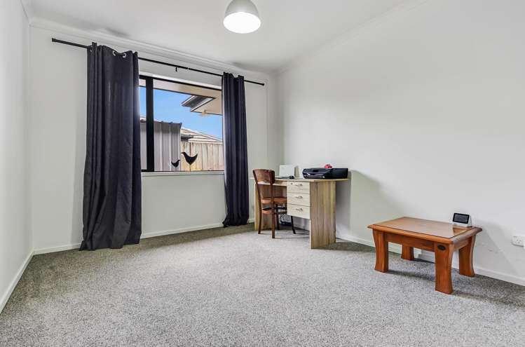 8 Carlingford Rise Dinsdale_37