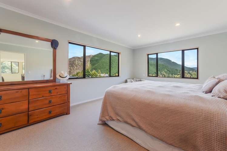 11 Mead Road Brightwater_22